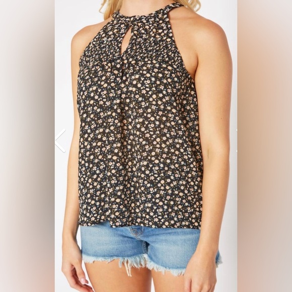 Pleione Black Floral Tank Top - Picture 1 of 12